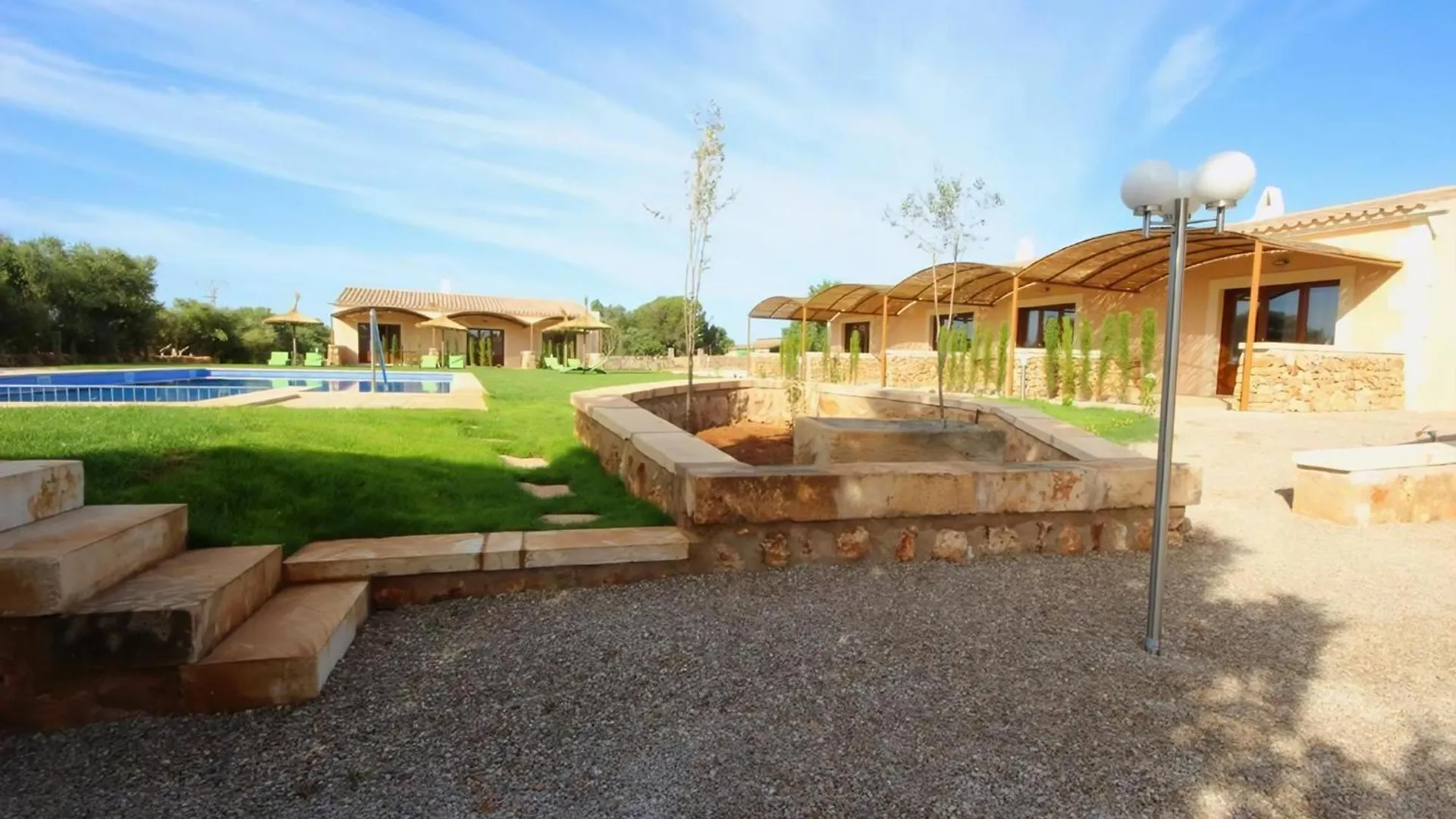 Wohnung Mit Pool, Garten, Terrasse Und Grill كامبوس